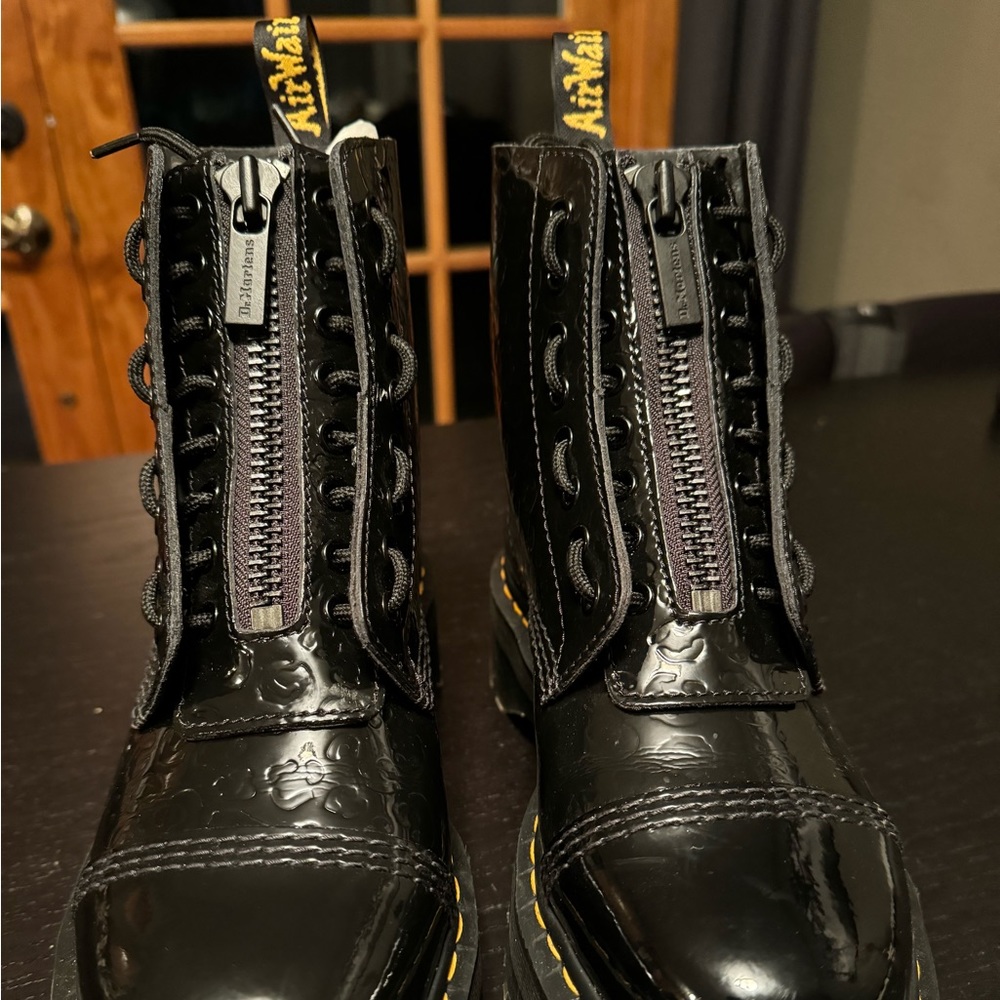Dr. Martens Women's Sinclair 8 Eye Leather Platform Boots
